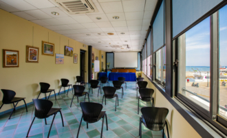 Offerta sala meeting e convegni con ristorante a Cesenatico