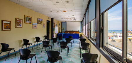 Offerta sala meeting e convegni con ristorante a Cesenatico