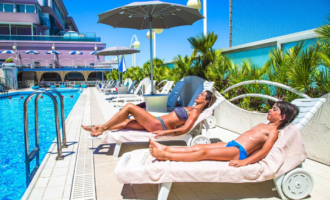 Free stays and special discounts for children!